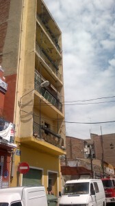 Edificio desalojado esta mañana en el Cabanyal/aavv cabanyal Edificio desalojado esta mañana en el Cabanyal/aavv cabanyal