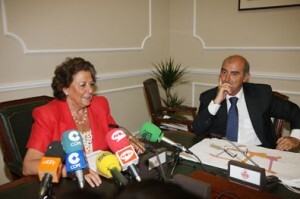 La alcaldesa Rita Barberá y el edil de Circulación Alfonso Novo