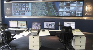 Vista general del centro de telemando y control de la red de saneamiento de Valencia Vista general del centro de telemando y control de la red de saneamiento de Valencia