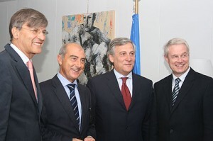 El concejal Alfonso Novo con los representantes de Colonia y Budapest y el vicepresidente de la comisión de la UE de Transportes, Tajani, hace tres años/ayto valencia