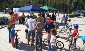 Un grupo de niños en los talleres de Compromís/Compromís-g.g