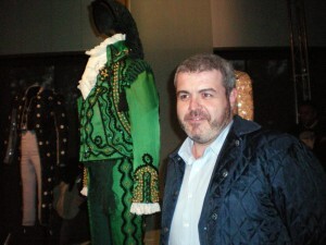 El modisto Lorenzo Caprile recibe el premio del gremio valenciano