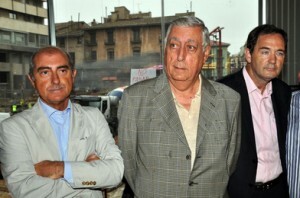 El concejal de Circulación, Alfonso Novo, la izquierda, con dirigentes de la Conselleria de Infraestructuras