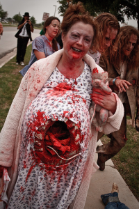 Imagen de una mujer disfrazada de aborto en México