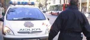 Una dotación de la Policía Nacional en una calle