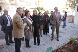 Miguel Dominguez con la alcaldesa en la visita al comedor social y a la guardería de la Policía Local/ayto valencia