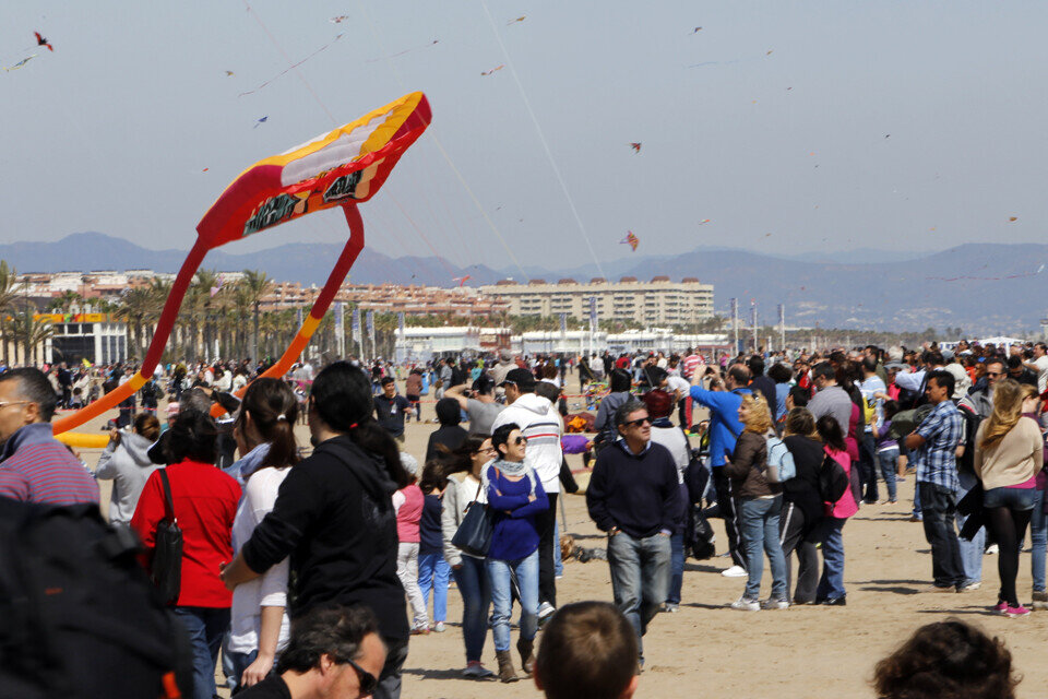 XVI FESTIVAL DE COMETAS, PLAYA MALVARROSA.