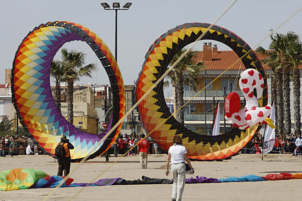 XVI FESTIVAL DE COMETAS, PLAYA MALVARROSA.