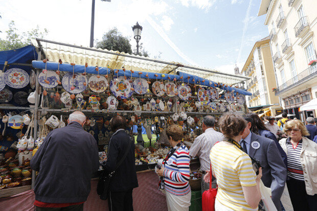 Mercado Escuraeta, plaza la reina