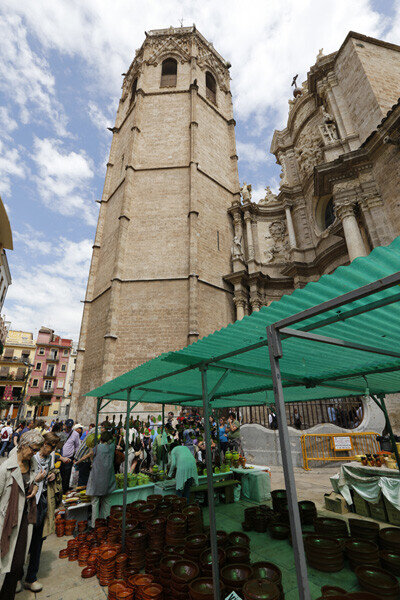 Mercado Escuraeta, plaza la reina