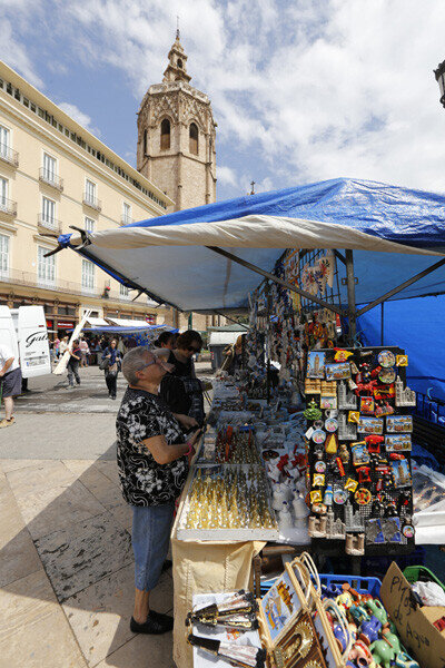 Mercado Escuraeta, plaza la reina