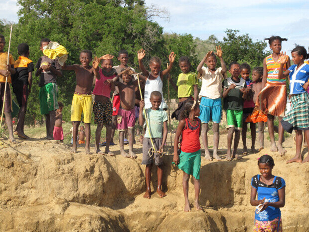 Hasta luego tío pálido, gracias por visitar nuestro pueblo.