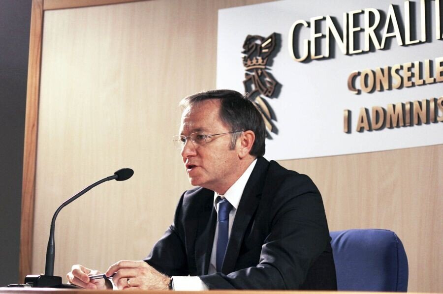 Administracio-Publica-Juan-Carlos-Moragues_ARAIMA20130228_0212_20 (1)