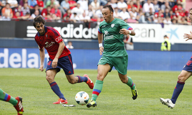 Xumetra acabó siendo el héroe de la expedición granota a Pamplona. Foto: Jorge Ramírez / Levante UD