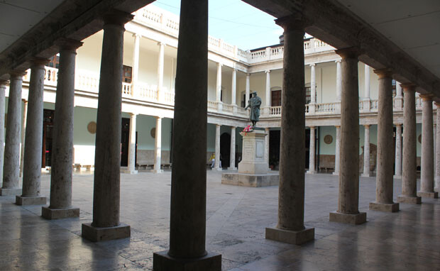 Claustro del edificio de La Nau de la Universitat de València, donde se celebrarán las jornadas 