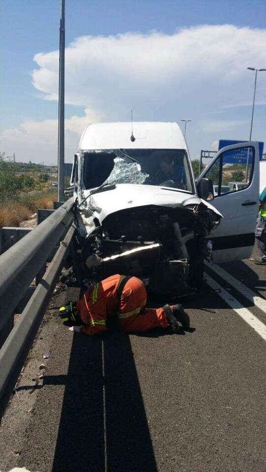 accidente-paterna-02