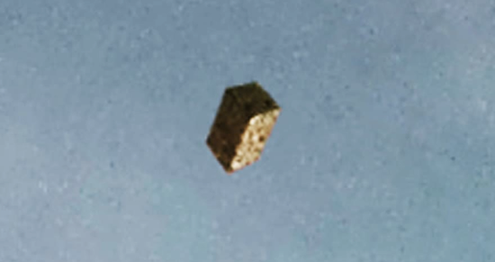 gran-objeto-cubo-sobre-texas