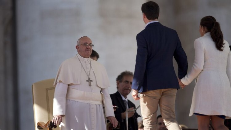 El papa Francisco simplifica y hace gratuito el trámite de nulidad de los matrimonios 2