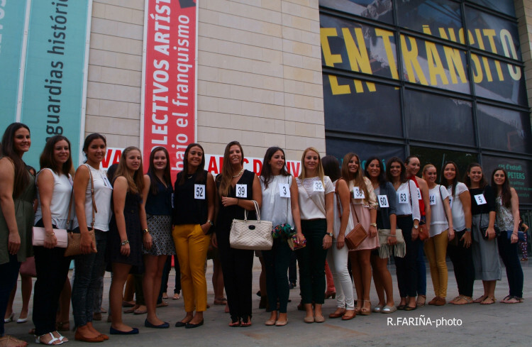 Las candidatas a Cortes y Fallera mayor de Valencia vistan el IVAM (3)