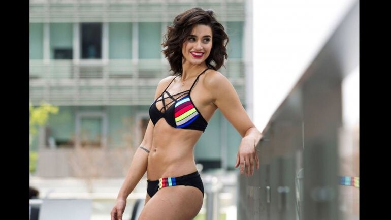 Bianca la hermosa y atlética hija de Jean-Claude Van Damme (5)