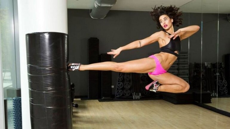 Bianca la hermosa y atlética hija de Jean-Claude Van Damme (7)