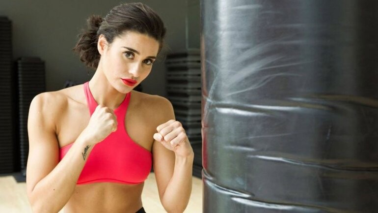 Bianca la hermosa y atlética hija de Jean-Claude Van Damme (8)