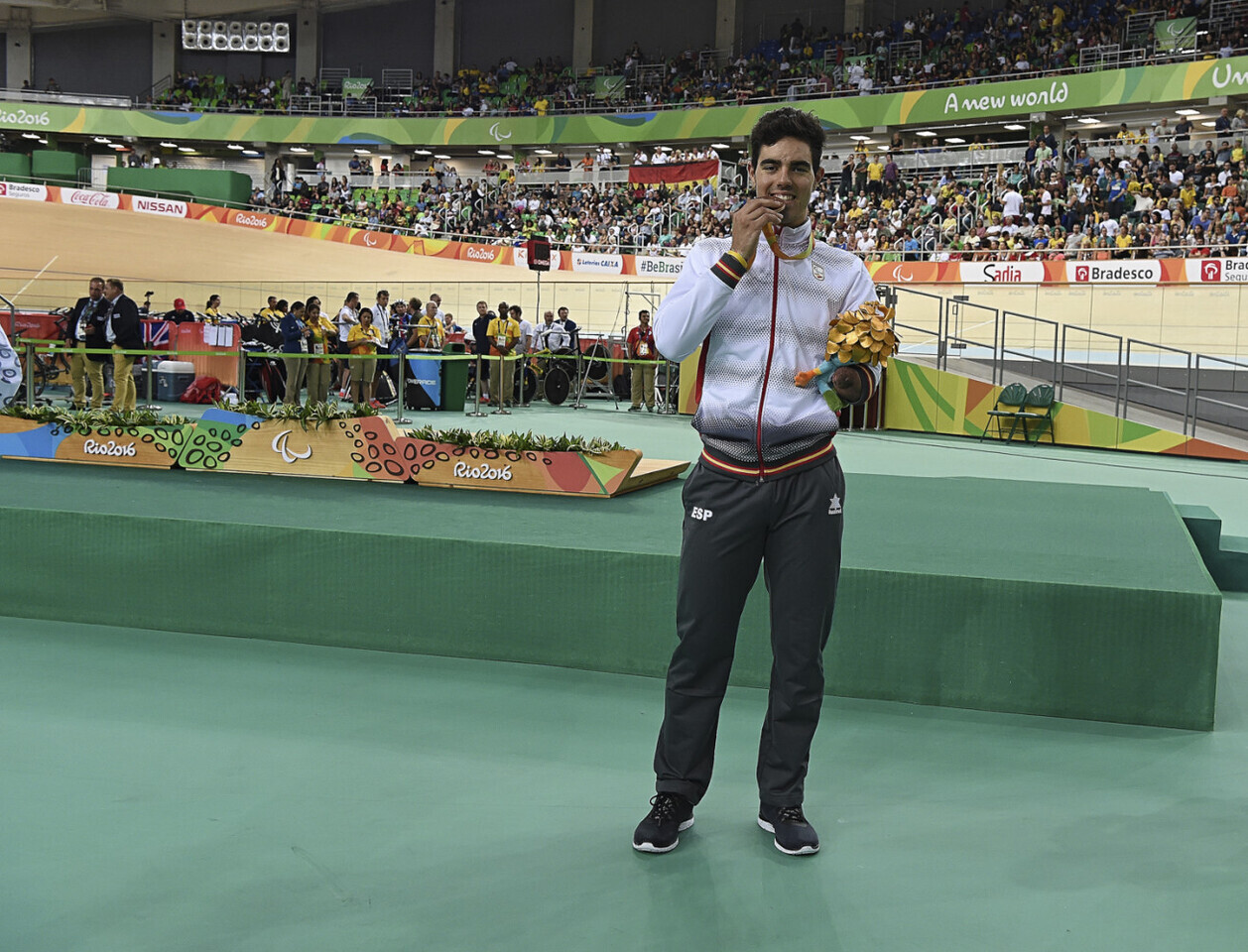 ALFONSO CABALLERO MEDALLA DE BRONCE EN CICLISMO DE PISTA EN LA CAREGORIA KM C4-5