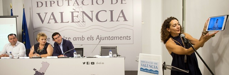 la-publicacion-protagonizada-por-el-alcalde-de-el-palomar-jordi-vila-tiene-una-aplicacion-disponible-para-moviles-y-tablets-foto-abulaila