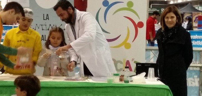 la-concejala-de-deportes-maite-girau-ha-visitado-las-instalaciones-de-expojove