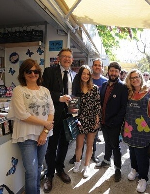 Ximo Puig en la Fira del Llibre.
