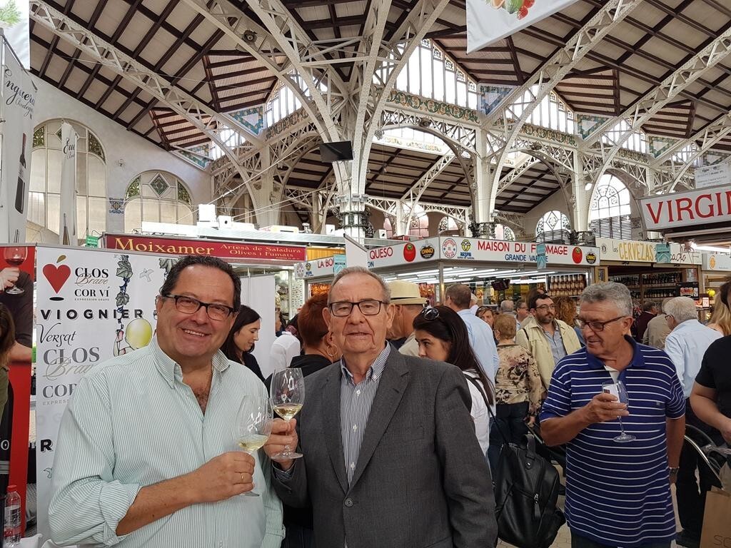 Nuevo éxito de vins al Mercat (1)