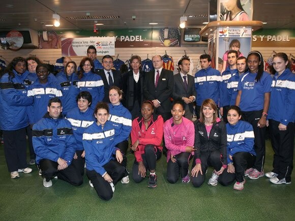 El Club de Atletismo Valencia Terra i Mar presenta su equipación 2012