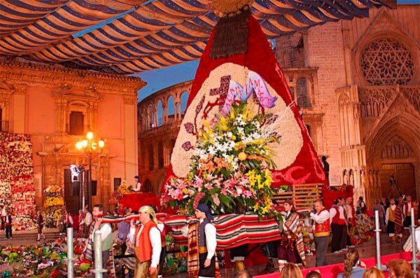 manto-de-la-virgen-ofrenda-fallas