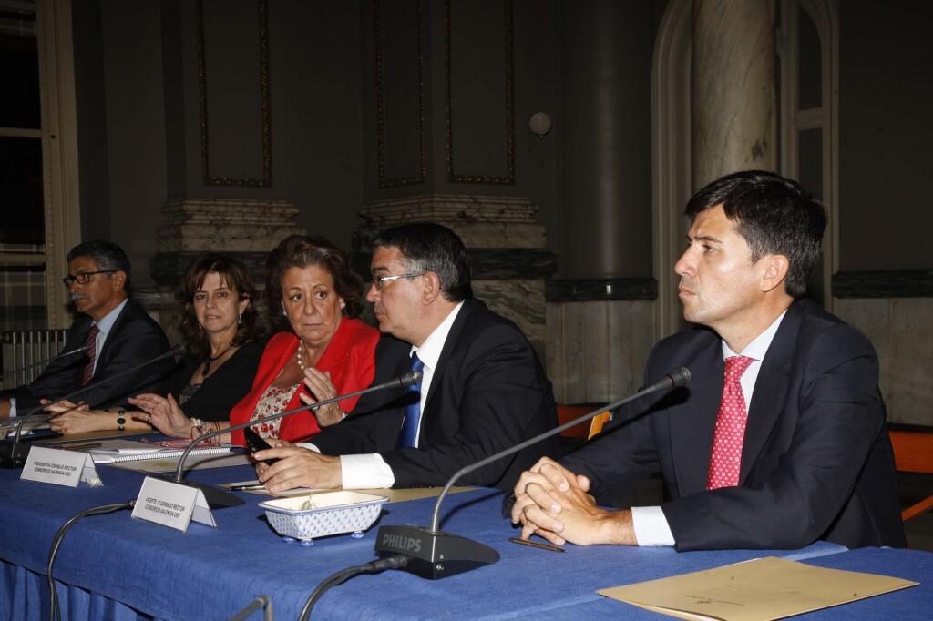Pablo Landecho, primero por la derecha, nuevo director general del Consorcio en la reunión de hoy