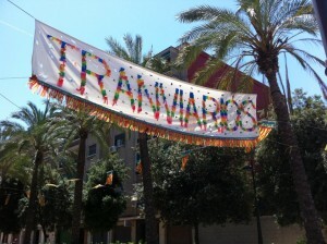 Pancarta de la Nueva Fiesta de los Tranviarios anunciando las fiestas
