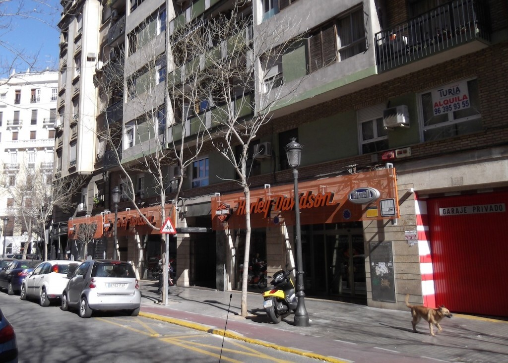 Calle Almirante Cadarso donde vivía el hombre que abusó de una niña