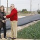 Los concejales de Integración, Ana Albert, y de Pedanías, Vicente Aleixandre, en cuyas áreas algunos parados trabajaran./vlc