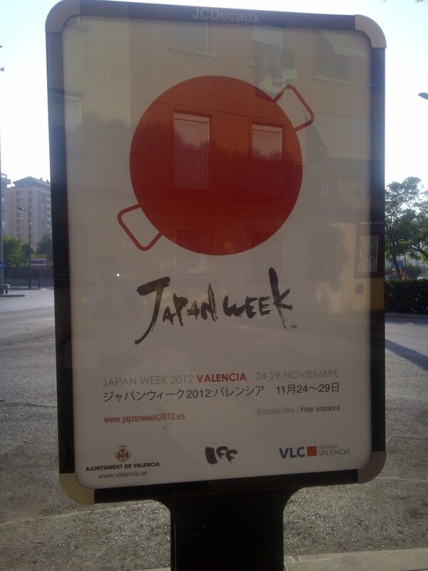 La Japan Week ya se anuncia en las calles de la ciudad/vlcciudad