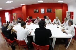 Primera reunión de los nuevos secretarios socialistas con Joan Calabuig/Alberto Saiz)