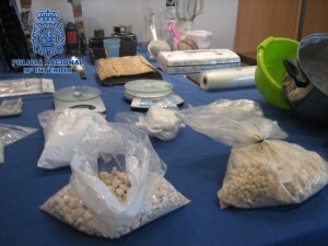 Varios kilos de droga se incautaron en el piso donde se practicó el deshaucio/cnp