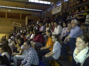 El público está respondiendo a los encuentros del equipo en el polideportivo del Cabanyal/vlcciudad