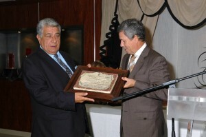 El presidente de la Casa de Murcia y Albacete, Blas García, a la derecha/josé maría
