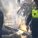 Dos policías después de la explosión de la falla Azcárraga en 2007/rtvv