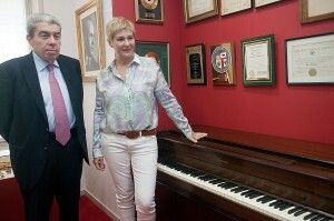 Ramón Almazán con la soprano Isabel Rey/Eva Ripoll-Palau de la Música