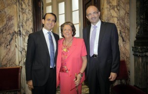 Los dos nuevos concejales con la alcaldesa, Rita Barberá./ayto. vlc