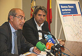 El gerente en una rueda de prensa al lado del edil Alfonso Novo/ayto vlc
