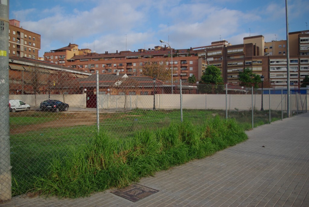 Solar donde está pendiente ampliar el centro escolar desde hace 12 años/gms