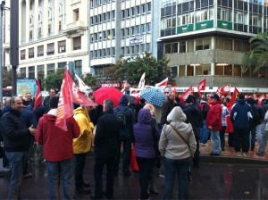 Piquete sindical en la plaza del ayuntamiento.