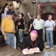 El arzobispo firma en el libro de honor de los Campaneros de la Catedral/archivalencia