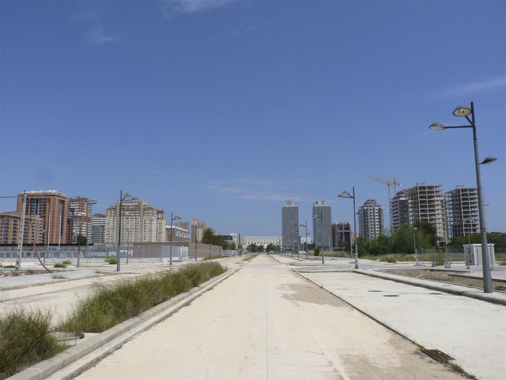 Zona del PAI de Quatre Carreres utilizado como aparcamiento por el Valencia Basket